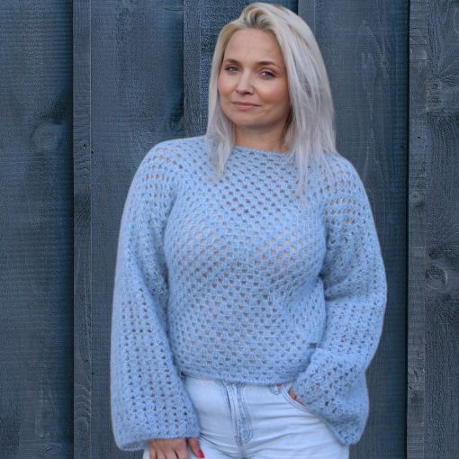 Lichtblauwe alpaca trui dames gehaakt warm en zacht